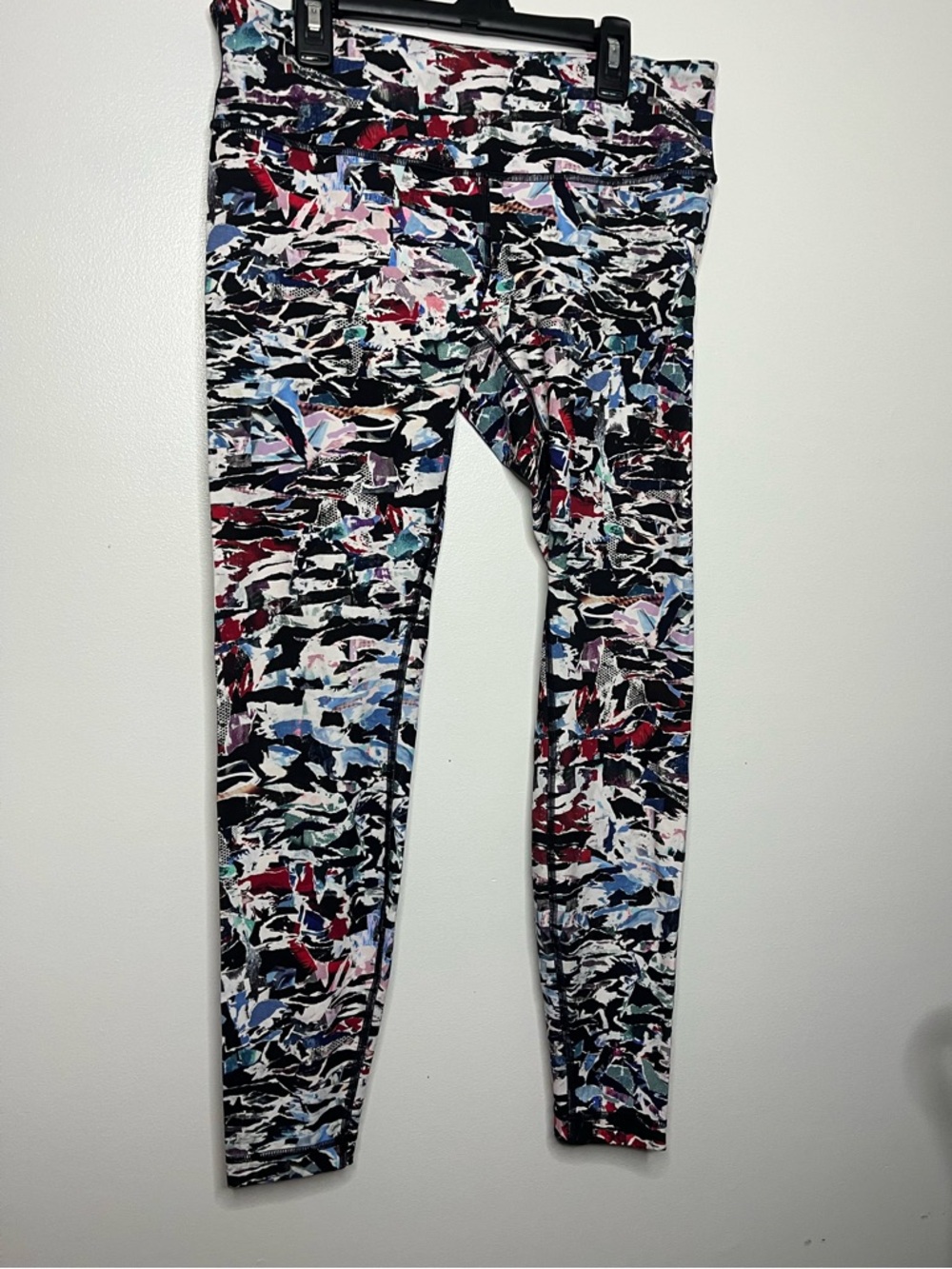 Lululemon Wunder Under high-rise leggings in the "Culture Clash Multi Black 10
